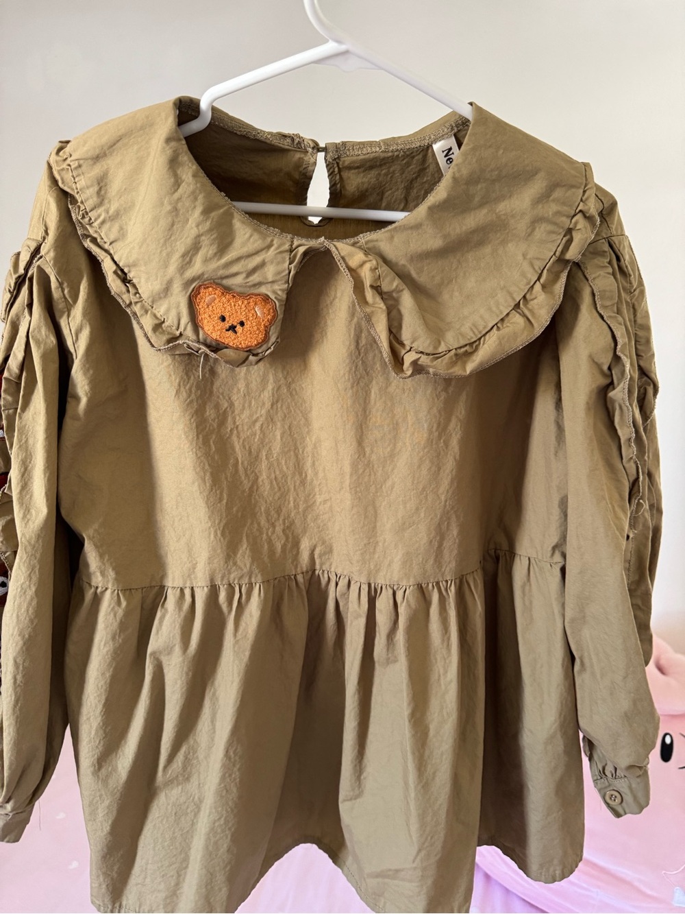 brown ruffled collar teddy bear dress